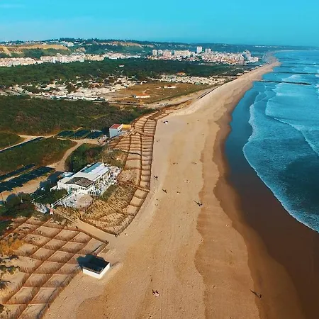 Сasa de vacaciones & - *