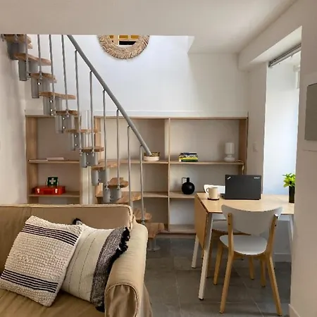 & - Hébergement de vacances